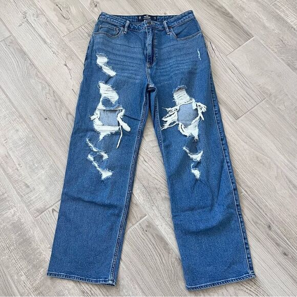 Hollister Ultra High-Rise Dad Ripped Destroyed Distressed Jeans Size 13R 31x31 - Picture 2 of 7